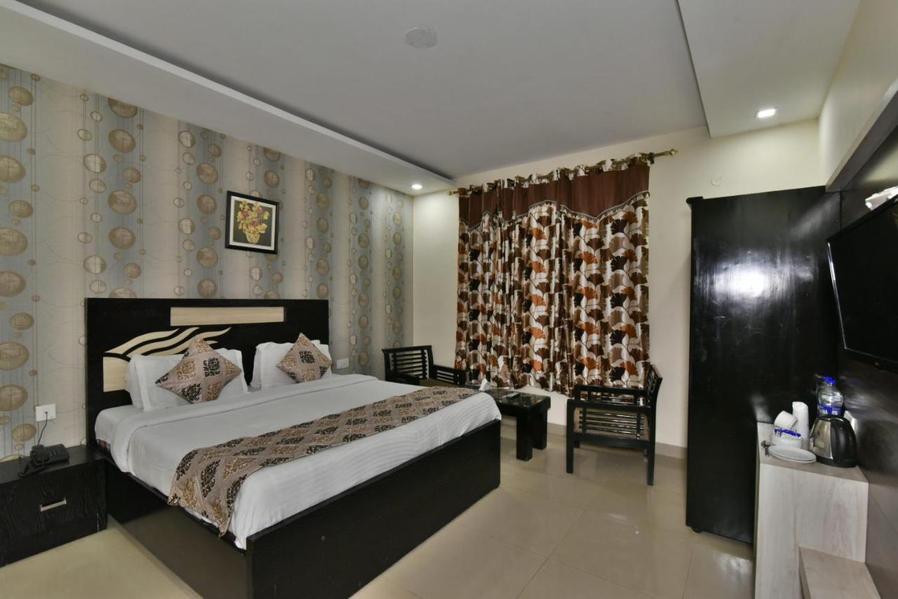 Hotel Wild Rose - Далхаузі Екстер'єр фото